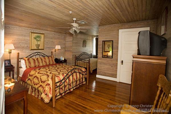 Triple Room interior
